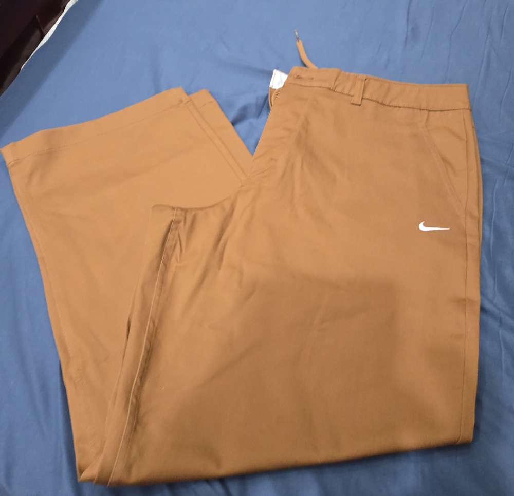 Nike Men's Caramel/Tan Loose Fit Straight Leg Stacked Length Pant